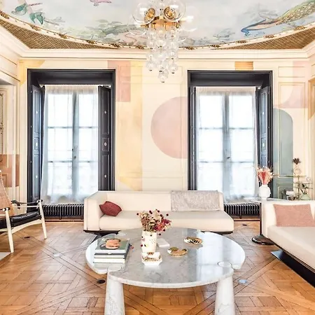 Arty & Luxurious Flat At Opera