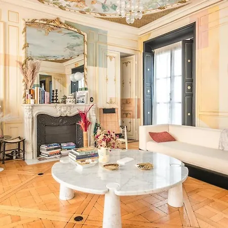 Arty & Luxurious Flat At Opera